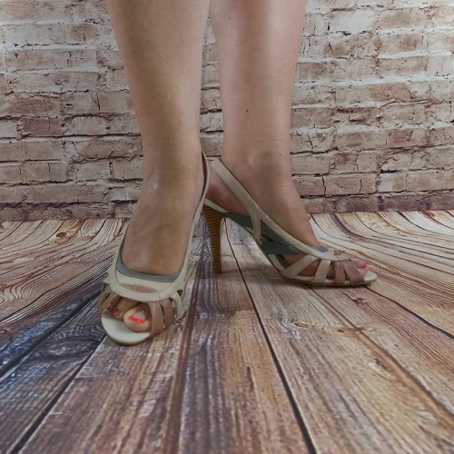 Босоніжки жіночі Beletta 0263-683 бежеві шкіра каблук