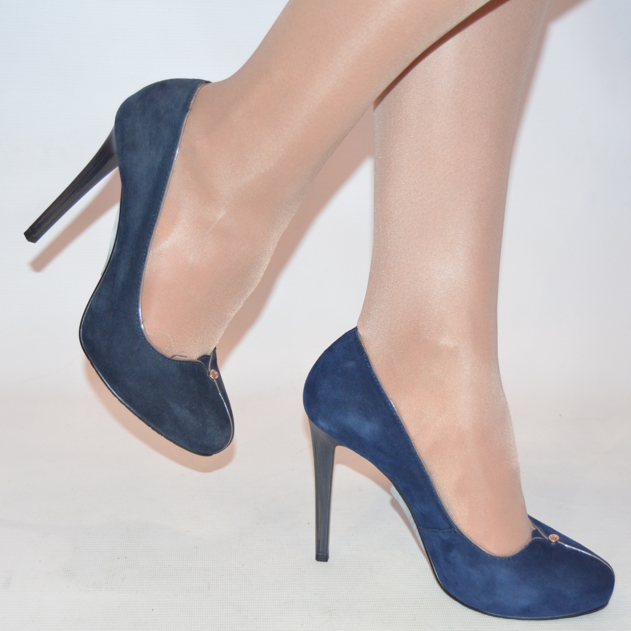 Туфли женские Clotilde 13015-61-712 синие замша каблук-шпилька