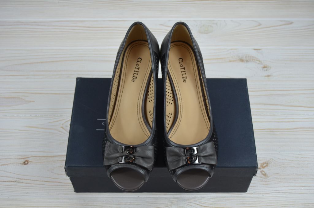 Туфли женские Clotilde 160-465 чёрные кожа каблук с открытым носком