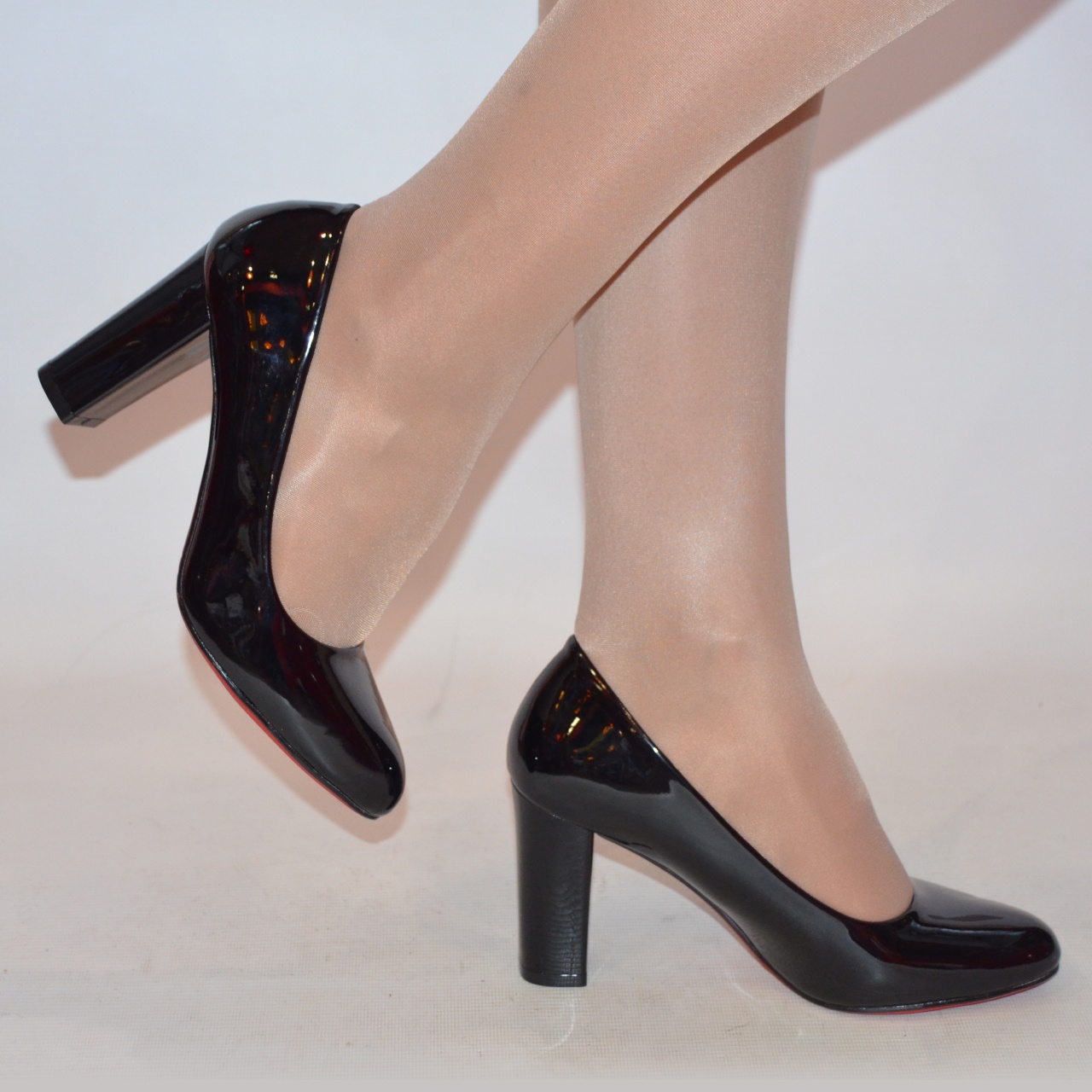 Туфлі жіночі Meko Melo 1609 чорні шкіра-лак каблук розміри 37,38