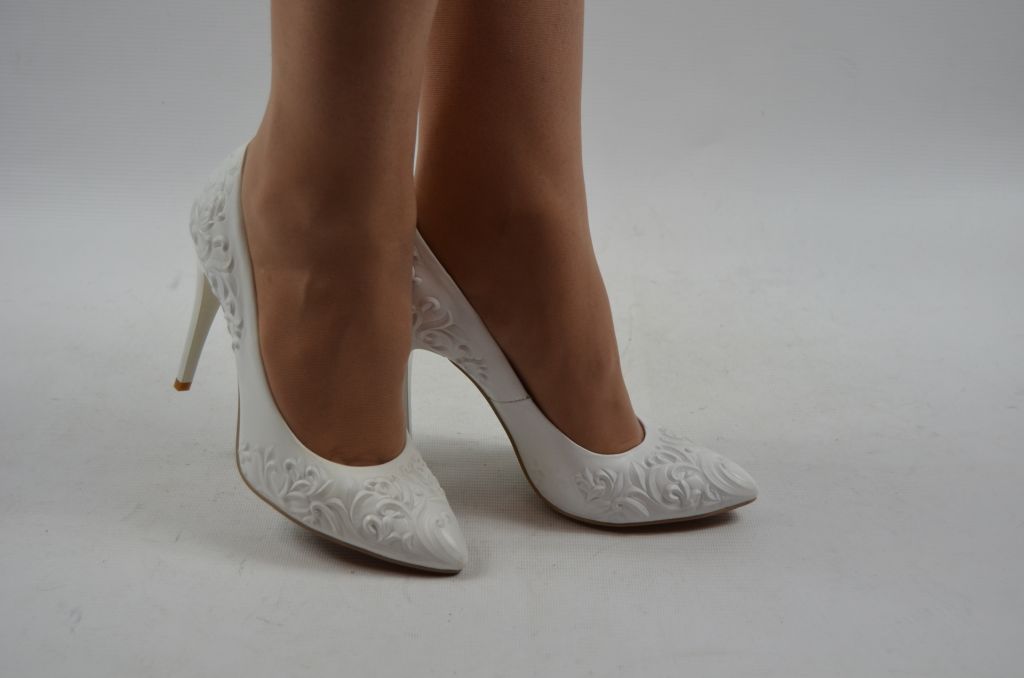 Туфлі жіночі It Girl 2229-10-1028 білі шкіра весільні розміри 35,36