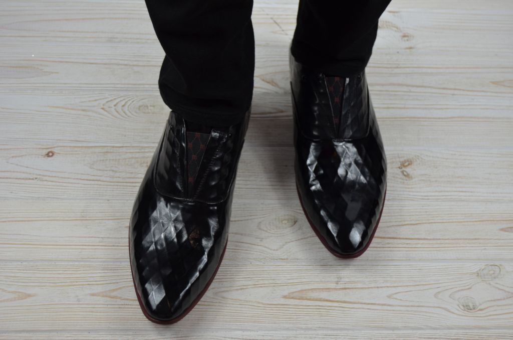 Туфлі чоловічі Miratti 2517 чорні шкіра-лак на гумці (останній 43 розмір)