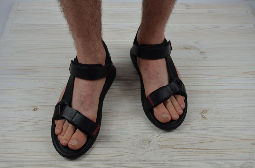 Чоловічі сандалі Bertoni 29400 чорні шкіра, останній 40 розмір