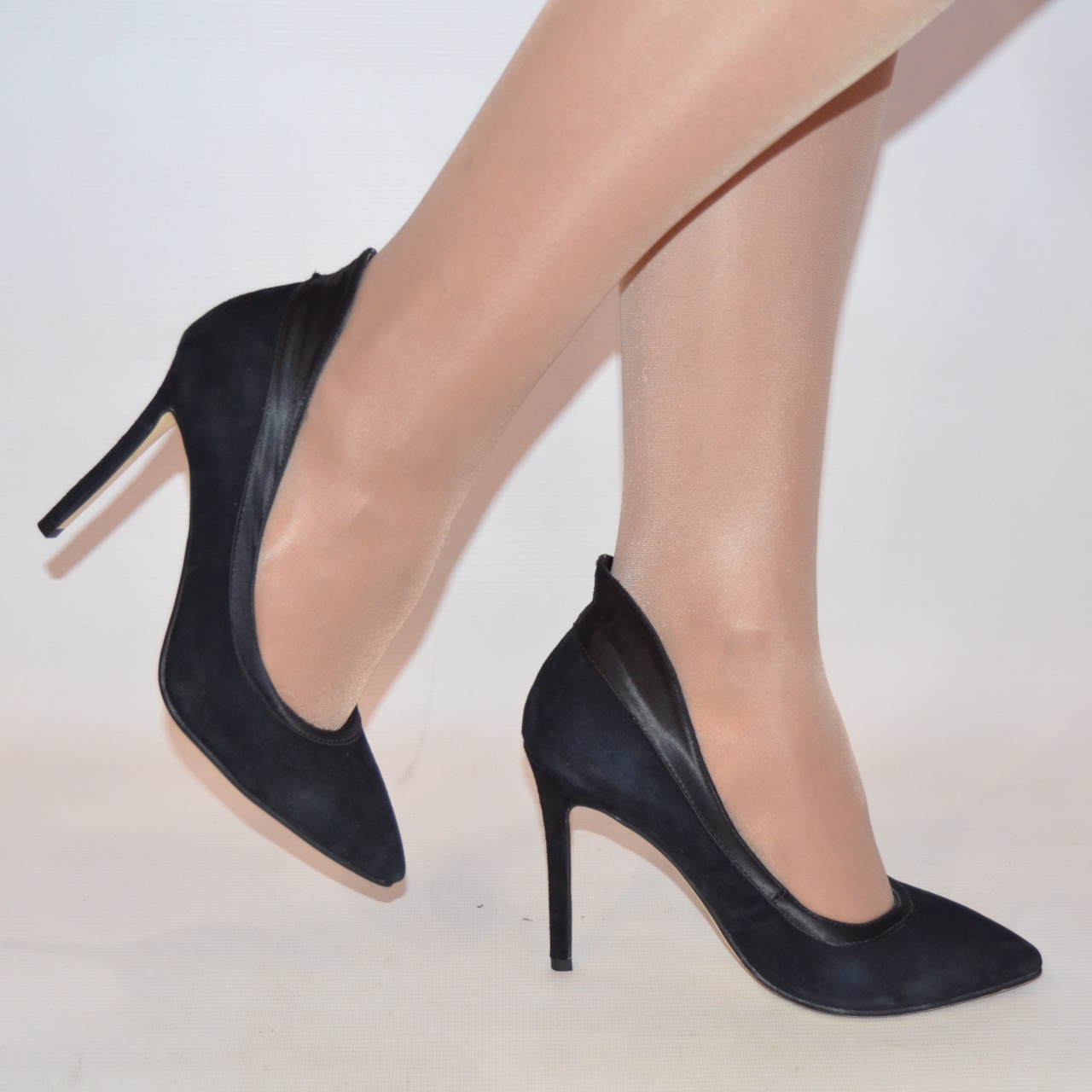 Туфлі жіночі Glassi 63-1-459 чорні замша каблук-шпилька