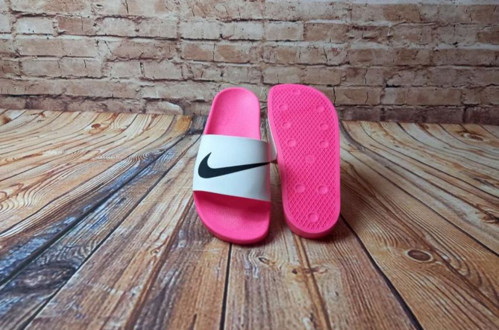 Жіночі шльопанці Nike (рожеві) 659  літні тапочки найк, останній 37 розмір