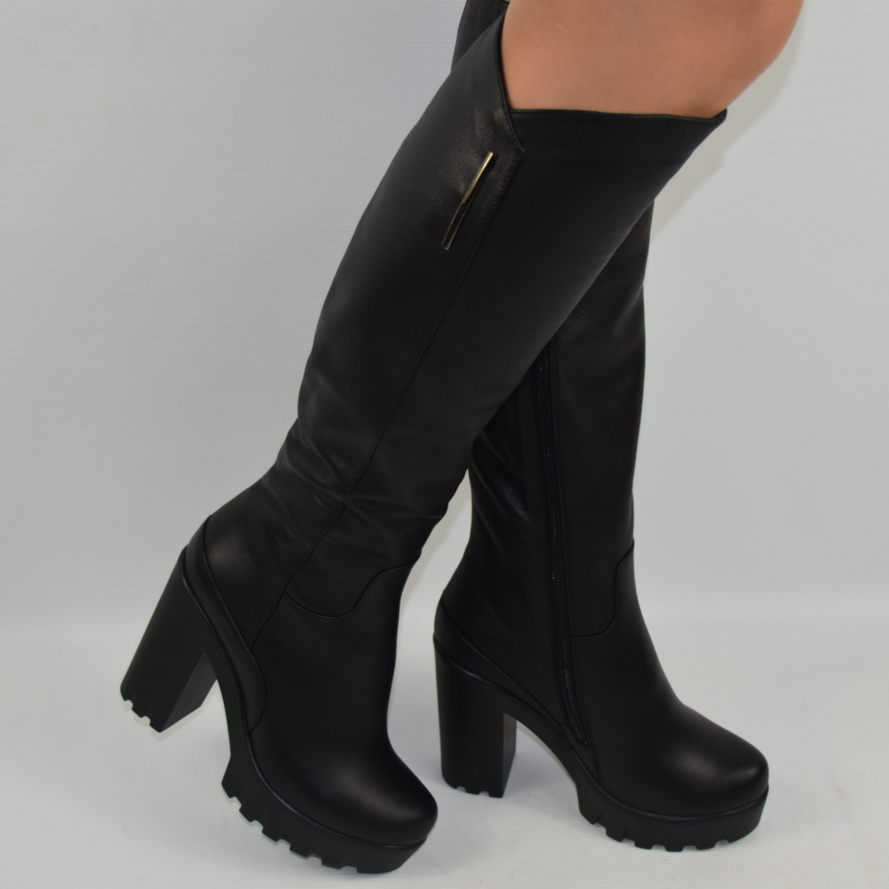 Чоботи жіночі зимові Leal 6811 чорні шкіра каблук