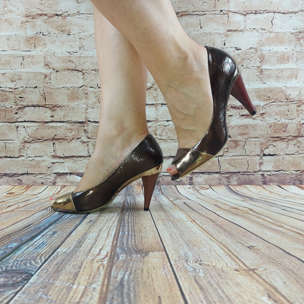 Туфли женские коричневые лаковая кожа Maevi 818-8, последний 36 размер