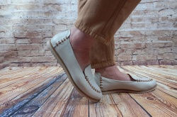 Туфли женские лоферы La Pinta 0095-781 бежевые кожаные