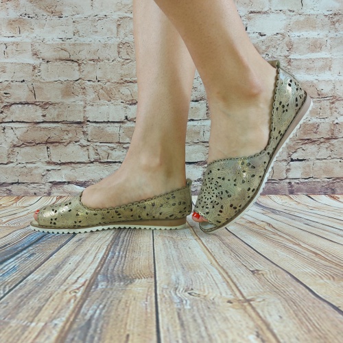 Туфлі жіночі Marani Magli 078-197 коричневий сатин шкіра танкетка розміри 37,39