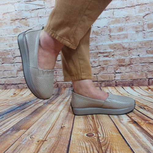 Жіночі туфлі Rovigo 262 шкіряні бежеві