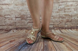 Босоніжки жіночі рожеві шкіра Adria Shoes 305-215, розміри 36,37