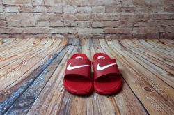 Женские шлепки Nike (красные) 563 рефлективные массажные летние тапочки
