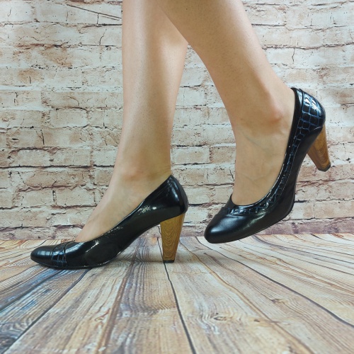 Туфлі жіночі чорні шкіра Gotti 616, останній 40 розмір