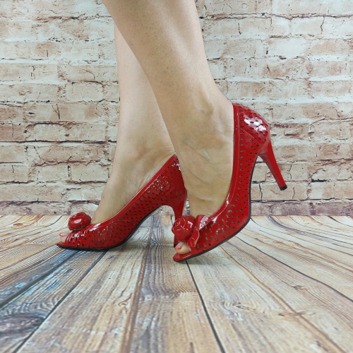 Туфлі жіночі червоні лакова шкіра Atriboots 836-11, останній 36 розмір